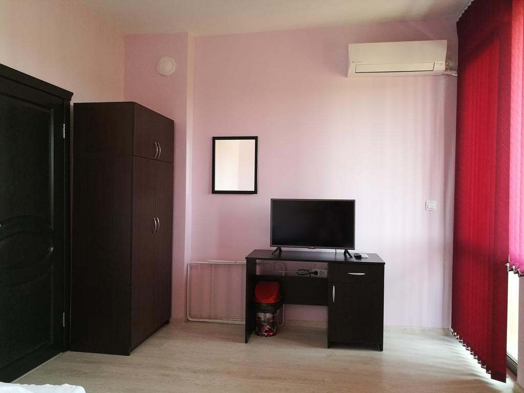 Guest House Karaulanov Elhovo  Esterno foto